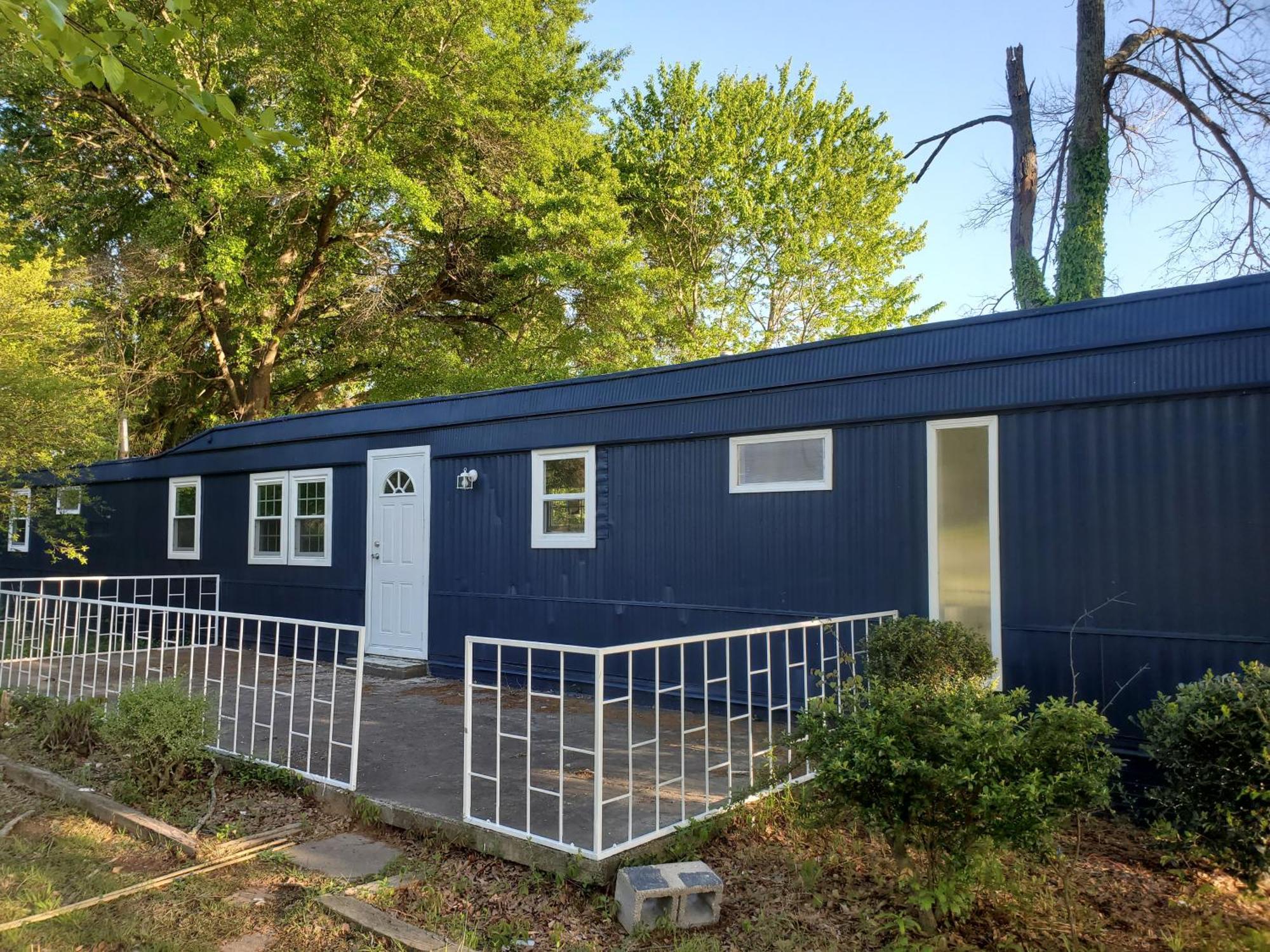 Emmar Blue & Fishing Lake Charlotte Exterior photo